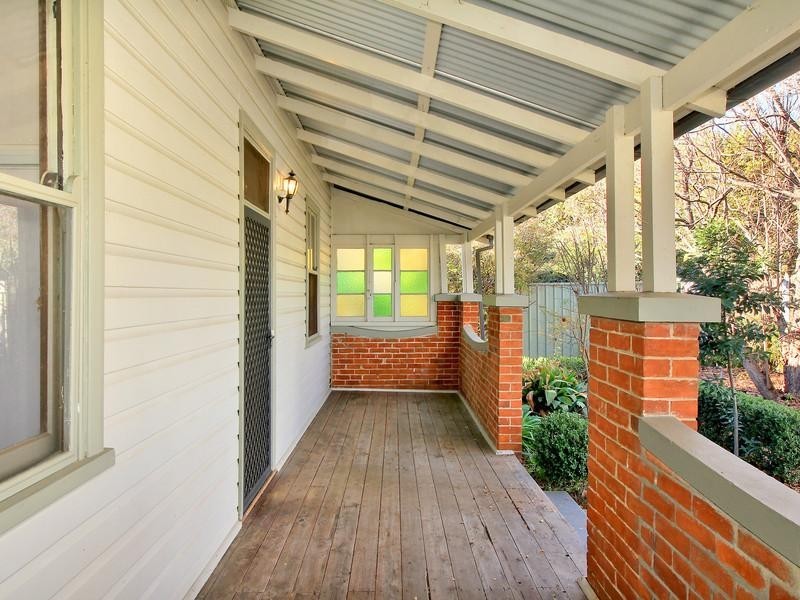 24 White Street, Tamworth NSW 2340