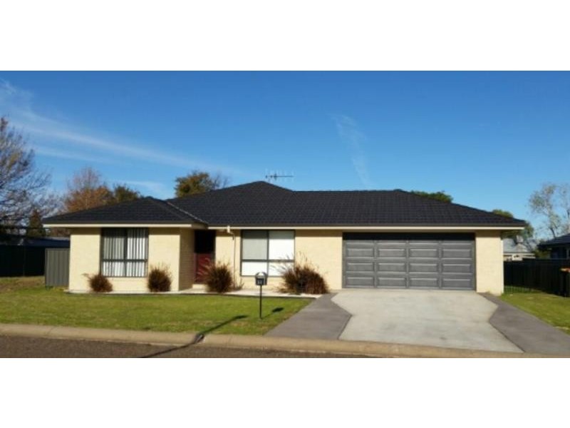 14 Joe Coates Place, Manilla NSW 2346