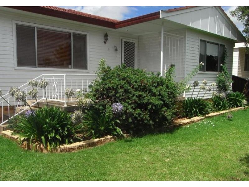15 Warren Street, Tamworth NSW 2340