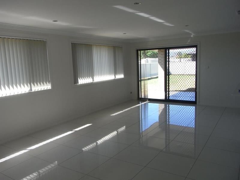 5 CARNEGIE Place, Tamworth NSW 2340