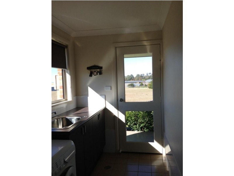 3 Benarkin  Drive, Tamworth NSW 2340