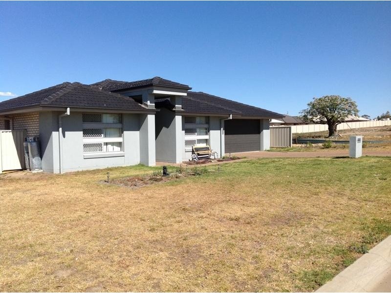 7 Drakeford Street, Tamworth NSW 2340