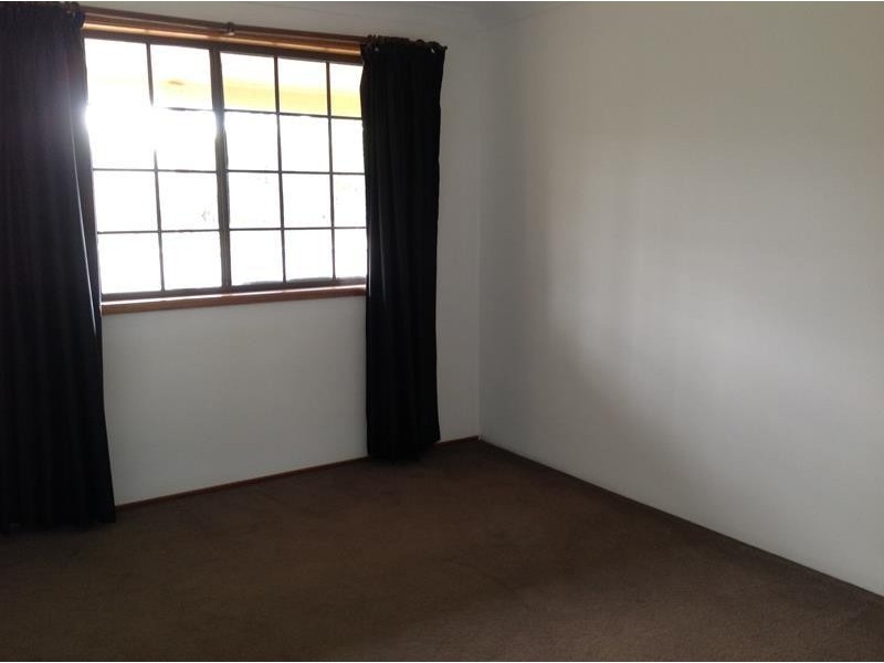 50 Flinders Street, Westdale NSW 2340