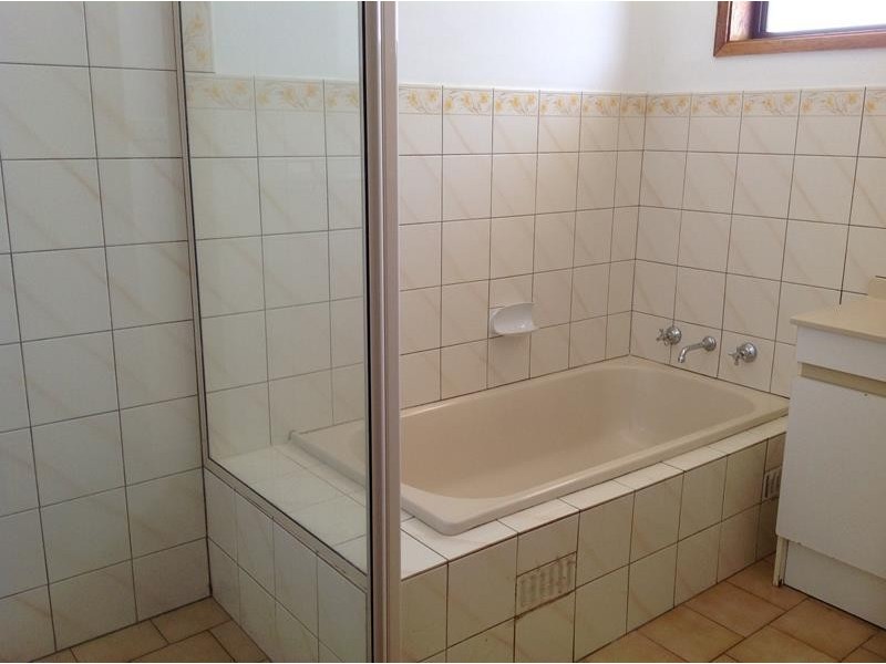 50 Flinders Street, Westdale NSW 2340