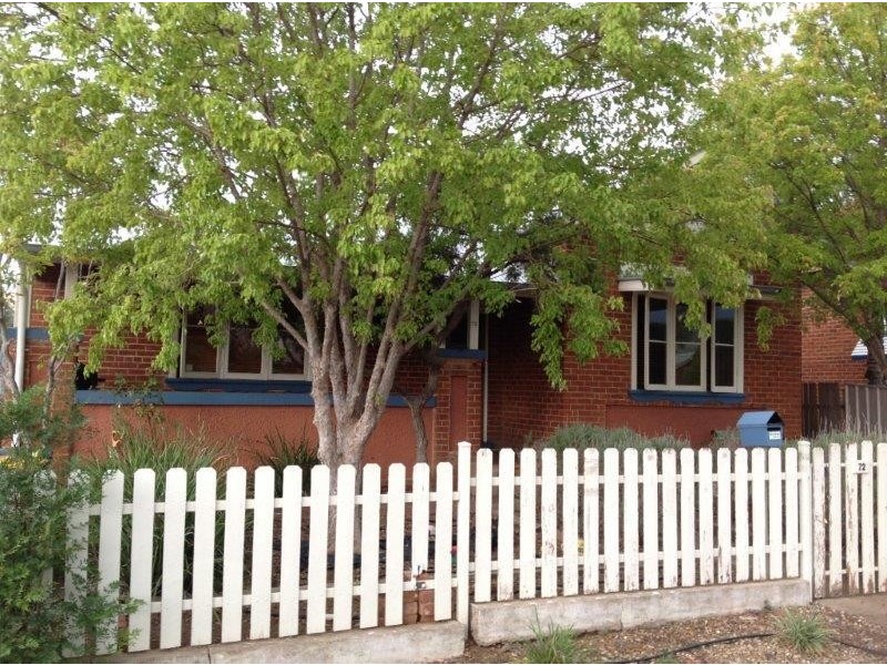 72 Crown Street, Tamworth NSW 2340