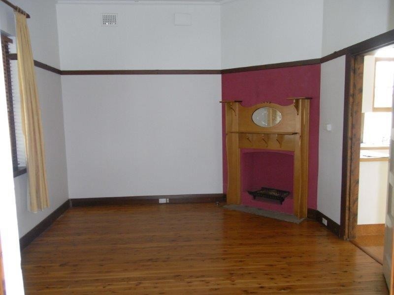 72 Crown Street, Tamworth NSW 2340