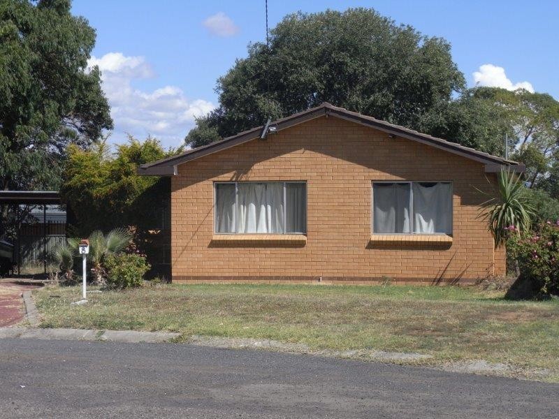 8 Kuloomba Streets, Tamworth NSW 2340