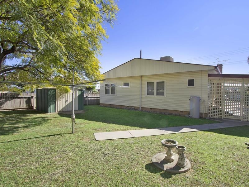 63 Robert Street, Tamworth NSW 2340