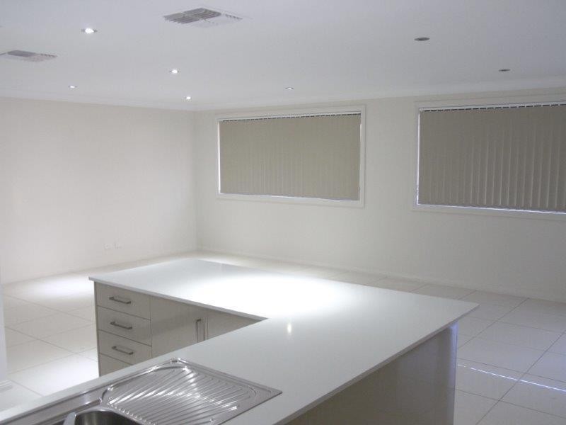 5 Carnegie Place, Tamworth NSW 2340