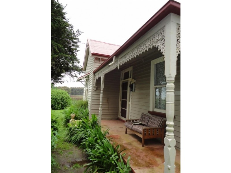 31 Mcphans Road Mollongghip  DAYLESFORD 3460, Daylesford VIC 3460