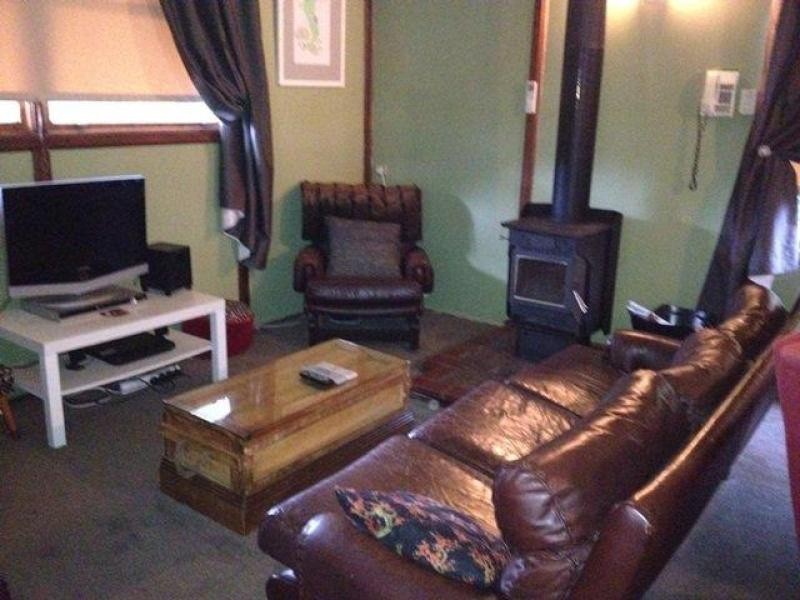 94 Main Road HEPBURN SPRINGS 3461, Hepburn Springs VIC 3461