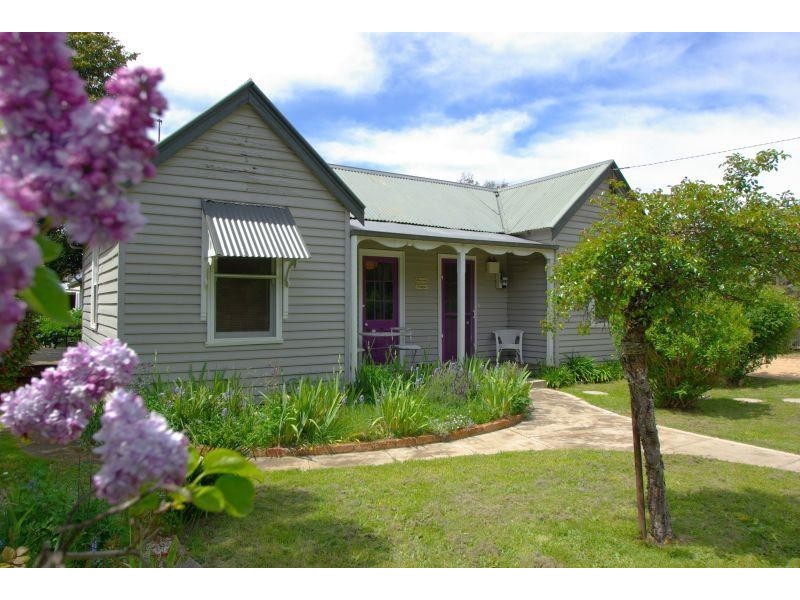 12 Barkly  Street GLENLYON 3461, Glenlyon VIC 3461