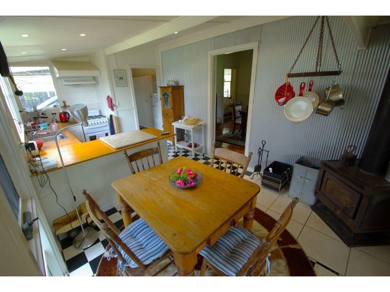 12 Barkly  Street GLENLYON 3461, Glenlyon VIC 3461