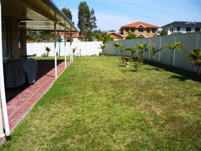 14 Highcliff Close  WOONGARRAH 2259, Woongarrah NSW 2259