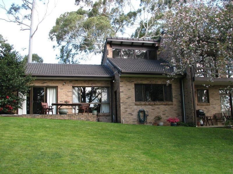 2 Hamilton Avenue, Bowral NSW 2576