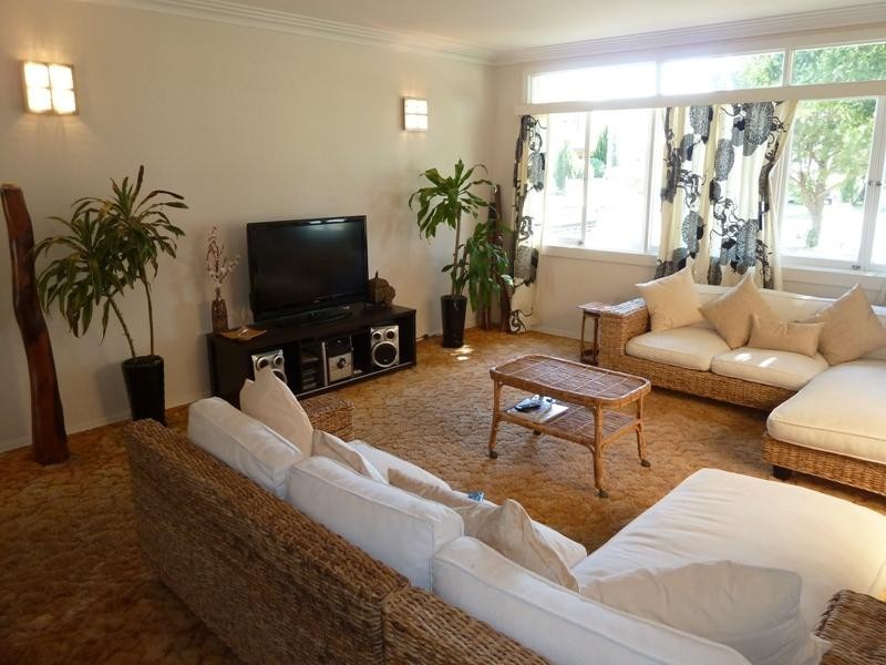 16 Diana Avenue  BURLEIGH HEADS 4220, Burleigh Heads QLD 4220