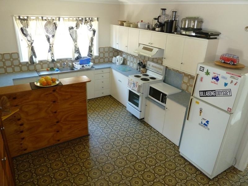 16 Diana Avenue  BURLEIGH HEADS 4220, Burleigh Heads QLD 4220