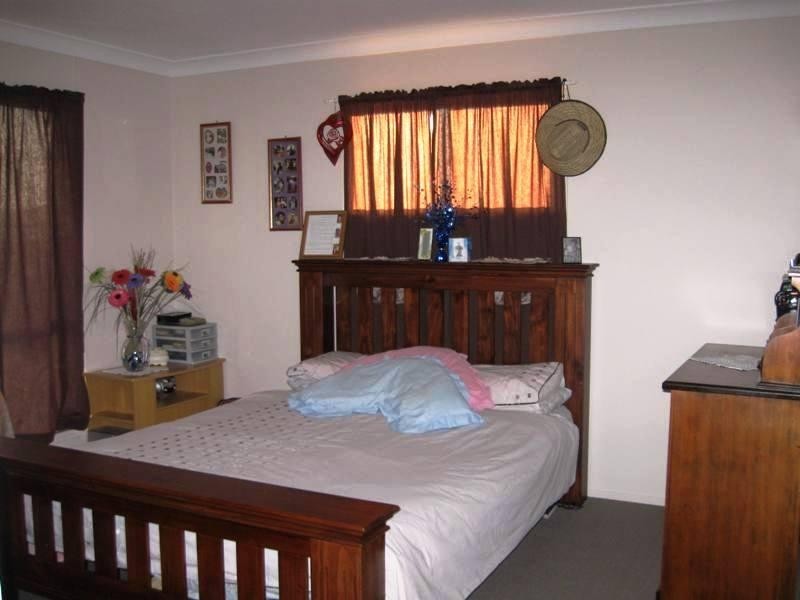 7 Honeyeater Court  LONGREACH 4730, Longreach QLD 4730