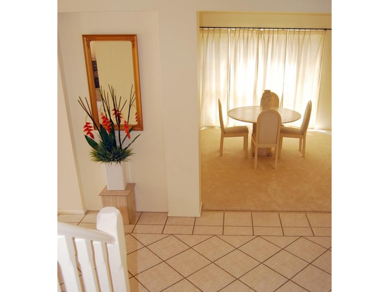 2 Glenferrie Place, The Gap QLD 4061