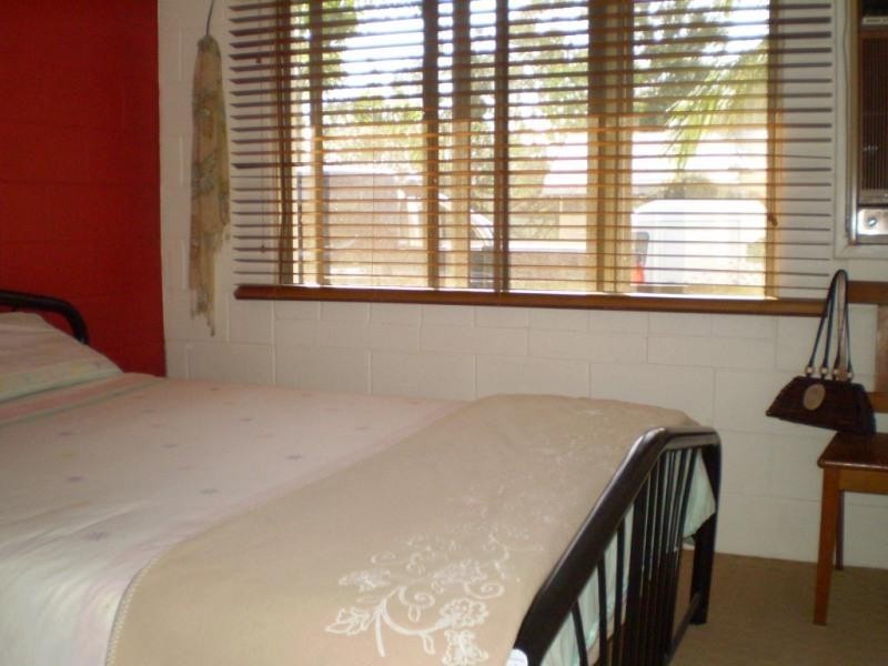 10 Atoll Street, Saunders Beach QLD 4818