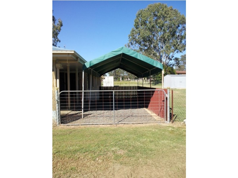 107 Gipps St, Nanango QLD 4615