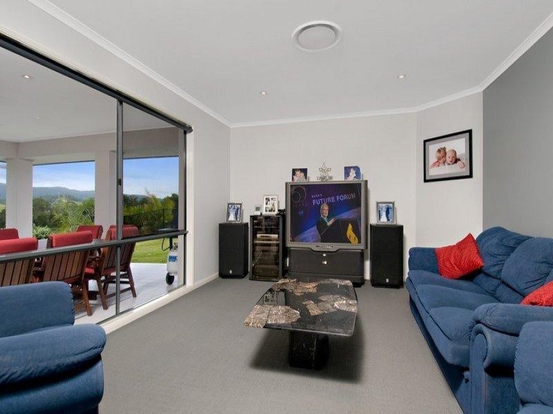 1 Lookout Place  MOUNT NATHAN 4211, Mount Nathan QLD 4211