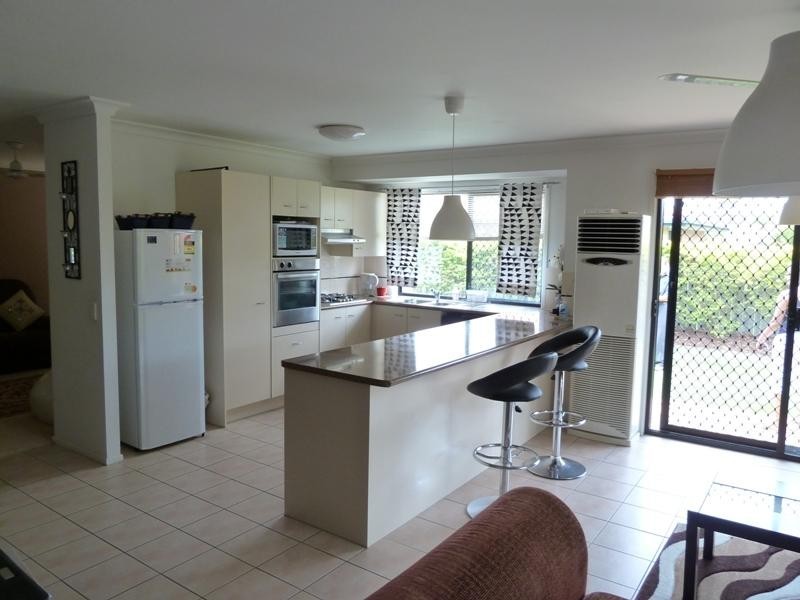 9 Brookfield Court, Parkinson QLD 4115