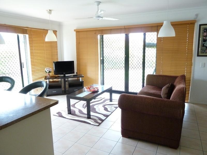 9 Brookfield Court, Parkinson QLD 4115