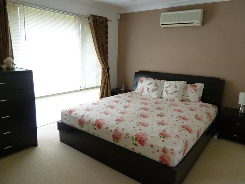 9 Brookfield Court, Parkinson QLD 4115