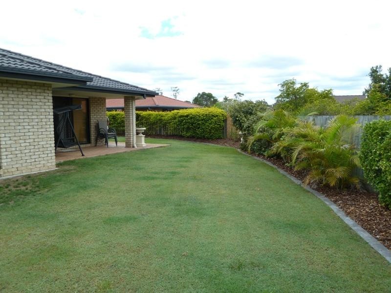 9 Brookfield Court, Parkinson QLD 4115