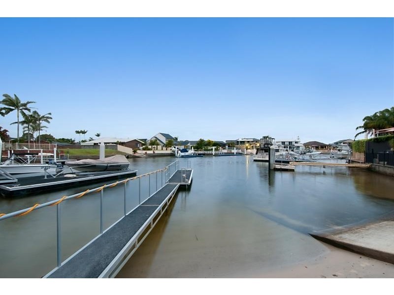 7 Wau Avenue RUNAWAY BAY 4216, Runaway Bay QLD 4216