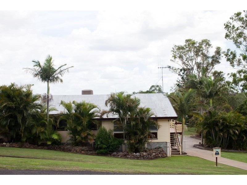 2 Laurison Street, Gin Gin QLD 4671