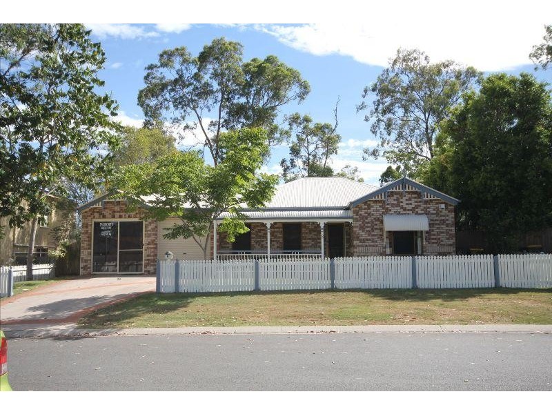 8 Trinity Close FOREST LAKE 4078, Forest Lake QLD 4078