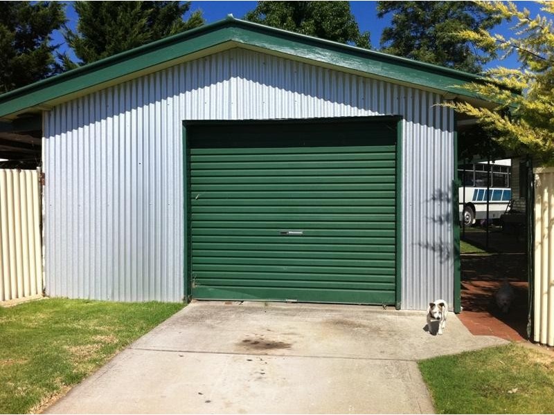 930 Tullimbar Street, North Albury NSW 2640