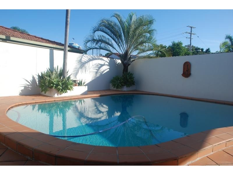 10 Capistrano Court, Southport QLD 4215