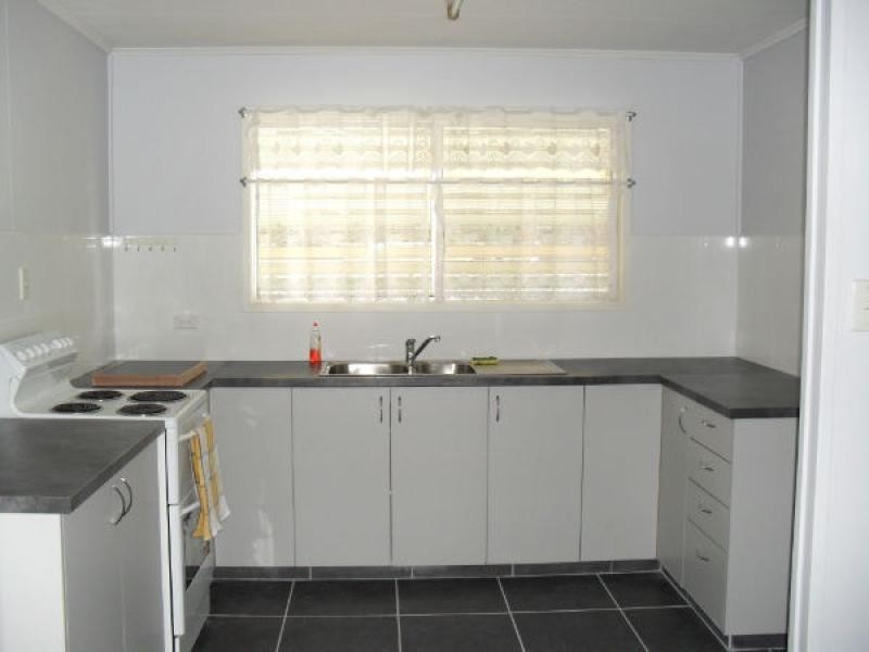 18 Fraser Street, Moranbah QLD 4744