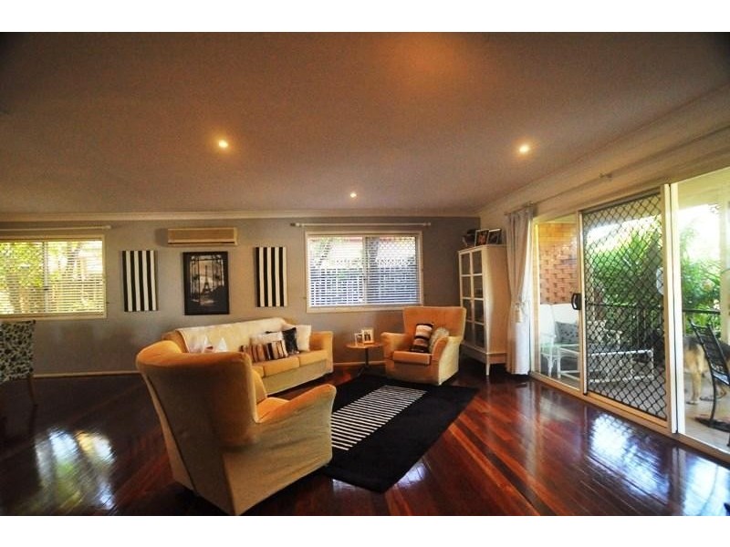 5 Amsterdam Street WISHART 4122, Wishart QLD 4122