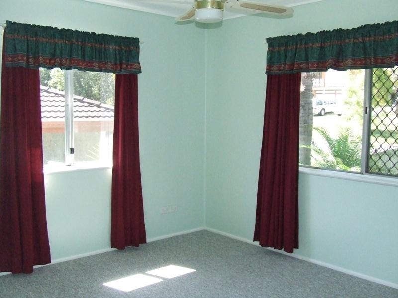 6 Fraser Street, Leichhardt QLD 4305