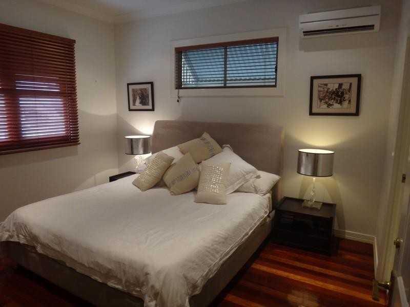 62 Camelia Street, Cannon Hill QLD 4170