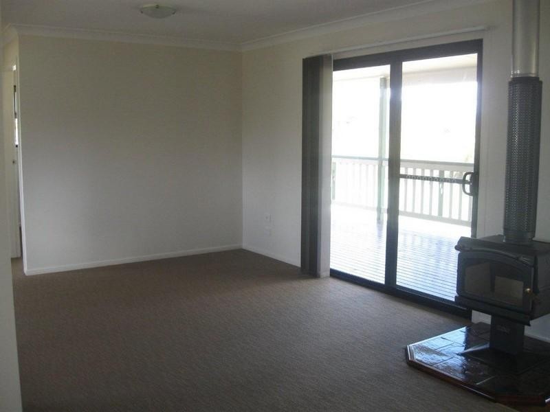 4 Laird Street, Tenterfield NSW 2372