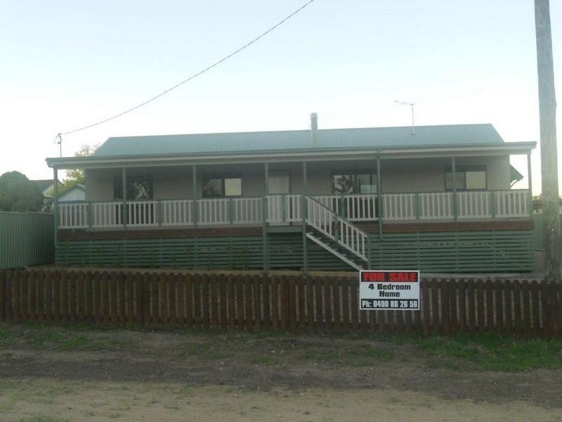 4 Laird Street, Tenterfield NSW 2372