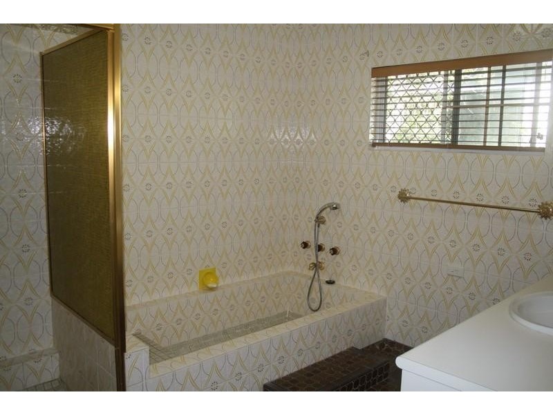 108 Peterson Street, Freshwater QLD 4870