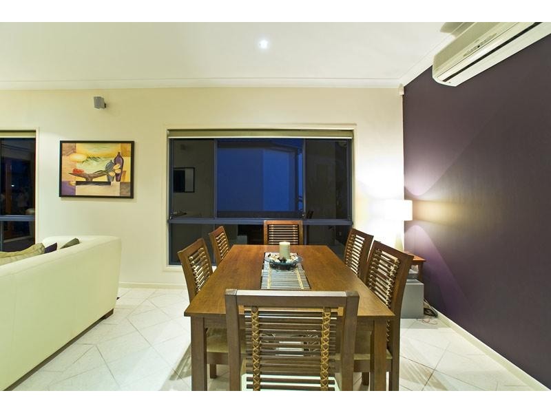 4 Majorca Crescent, Varsity Lakes QLD 4227