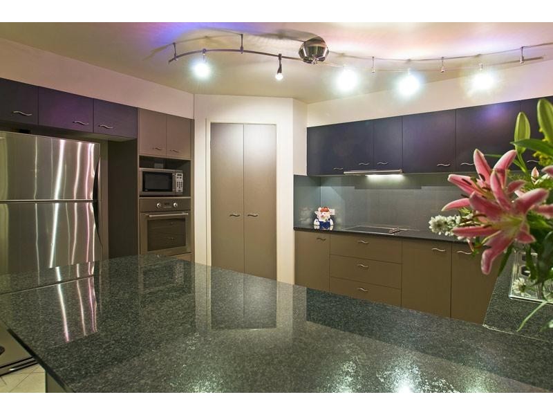 4 Majorca Crescent, Varsity Lakes QLD 4227