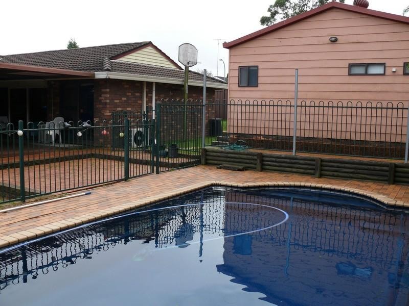 1 Plover Close  ST CLAIR 2759, St Clair NSW 2759