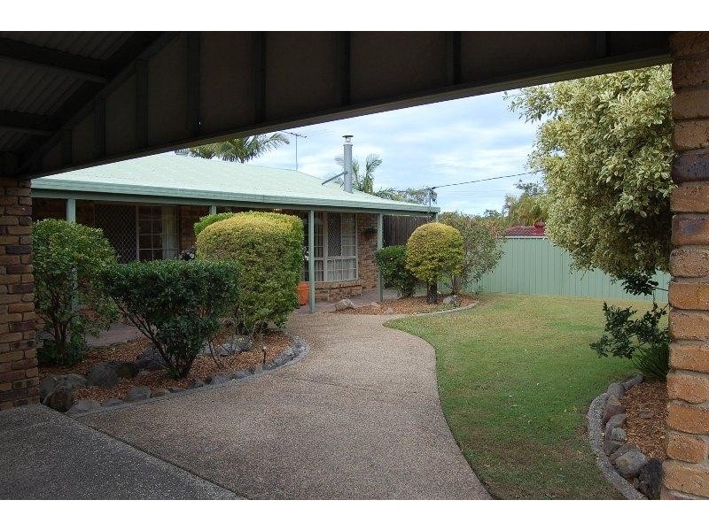 163 Emerald Drive, Regents Park QLD 4118