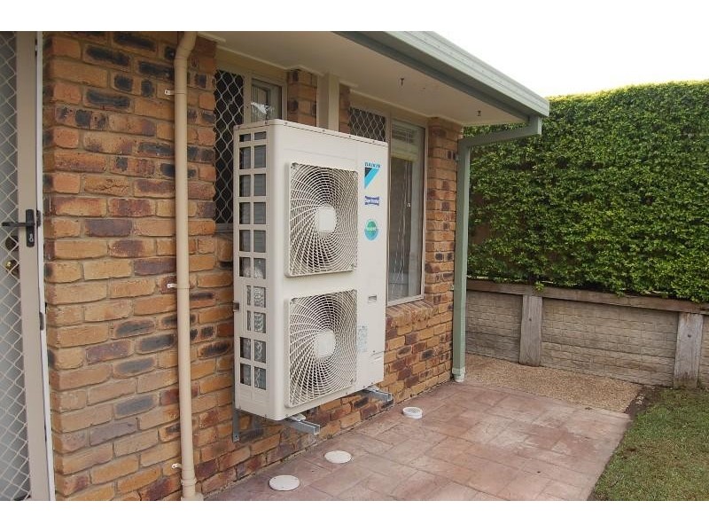 163 Emerald Drive, Regents Park QLD 4118