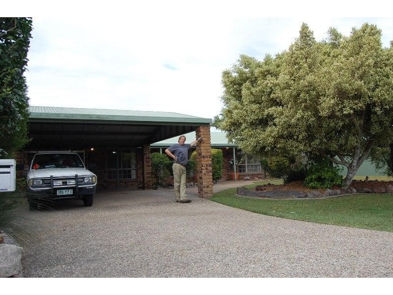 163 Emerald Drive, Regents Park QLD 4118