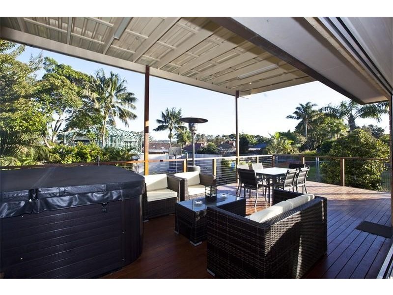 19 Cumberland Avenue, Collaroy NSW 2097