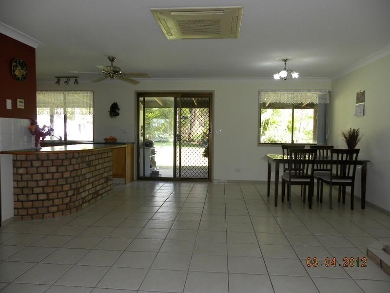 216 Old Toogoom Road  BEELBI CREEK 4659, Beelbi Creek QLD 4659